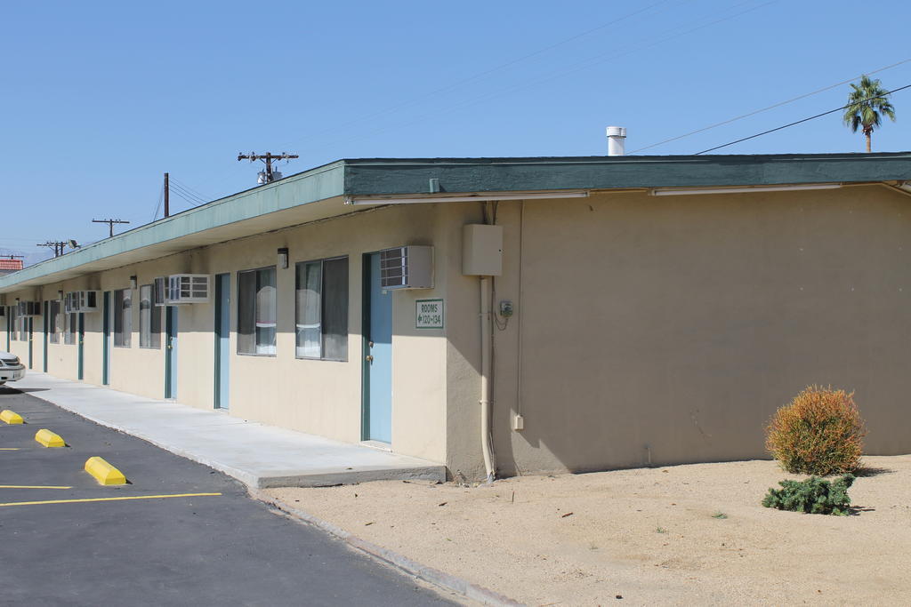 Indio Holiday Motel Exterior foto