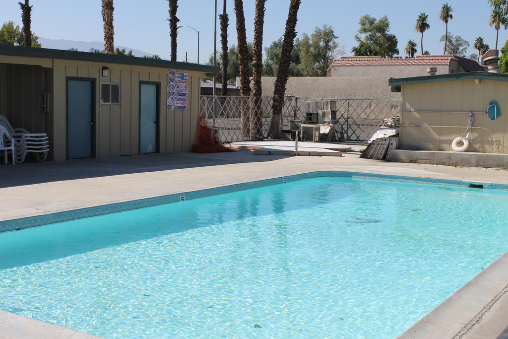 Indio Holiday Motel Exterior foto